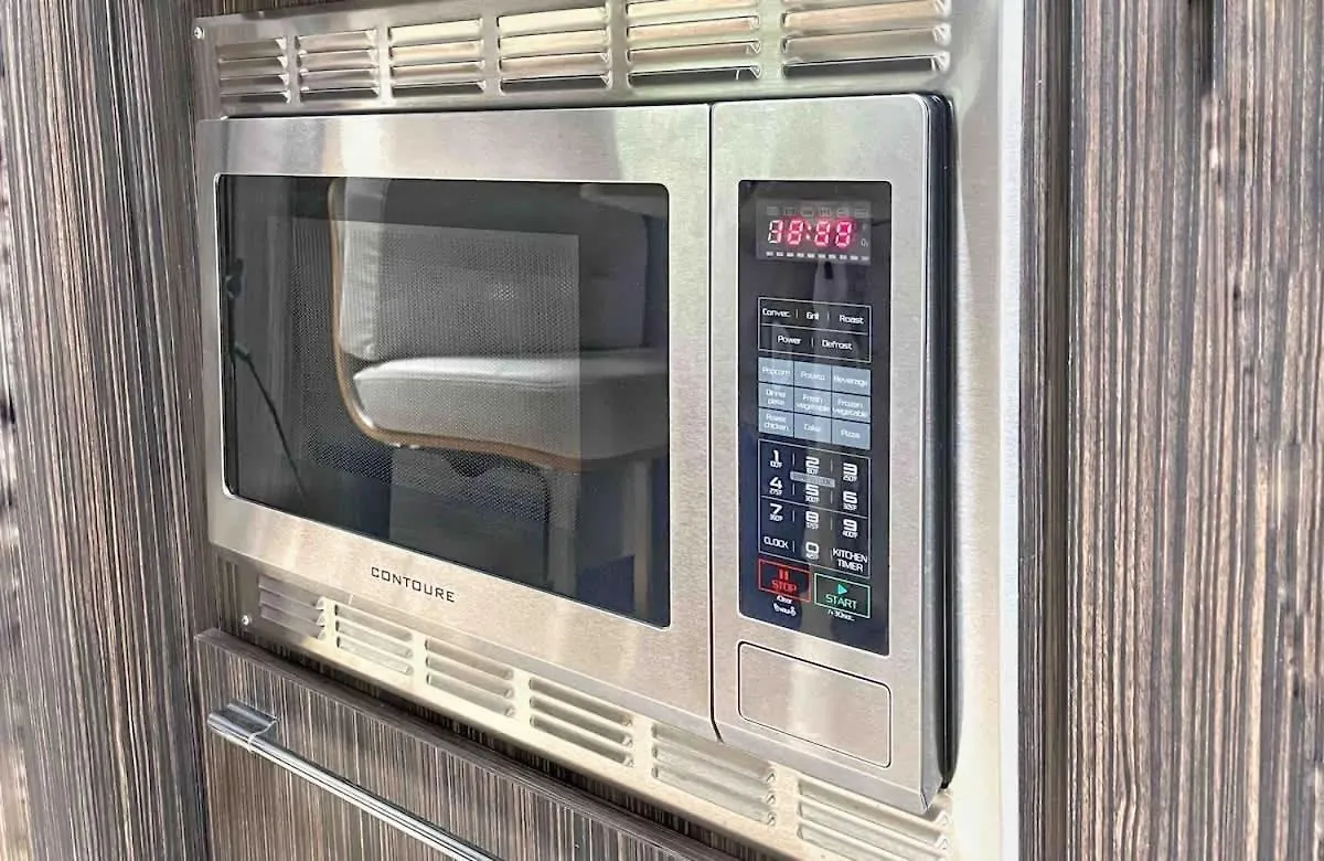 Cozy & Fun Airstream Camper Near Downtown & Savannah