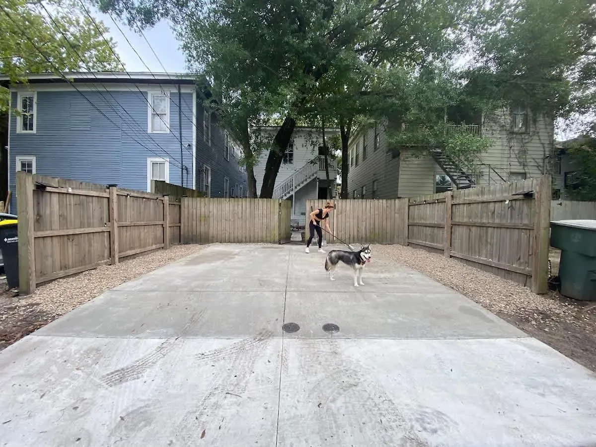 Downtown At The Peach House Dogs Welcome Fully Fenced Yard And Off-street Parking Lägenhet *