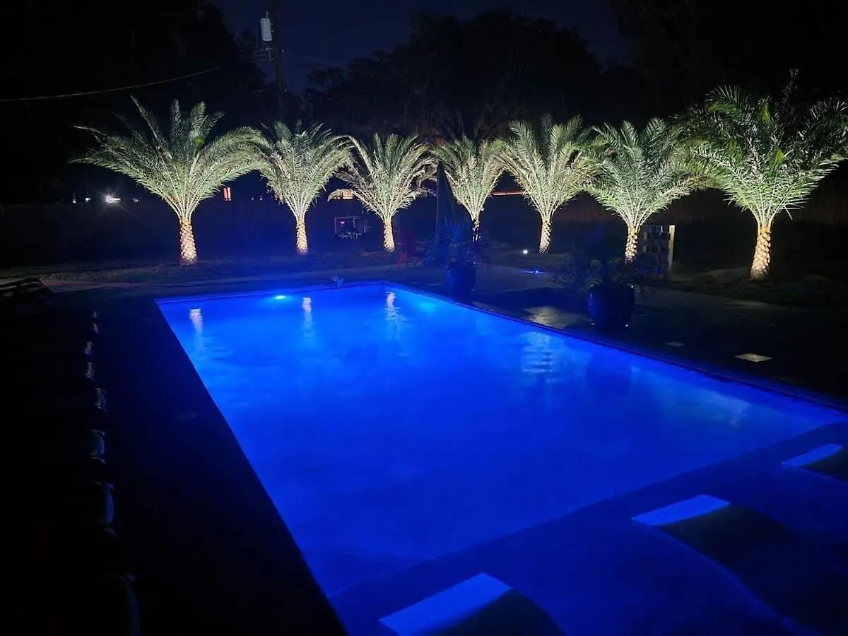 Prázdninový dům Spacious Retreat With Pool - 15 Min To Downtown Savannah