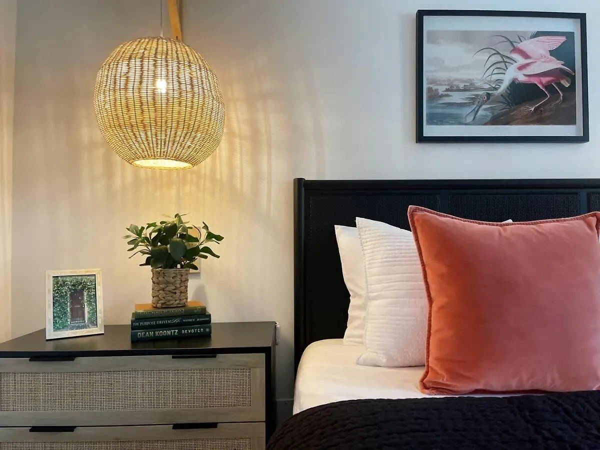 Coastal Oasis W Pool Near And Downtown! Vakantiehuis