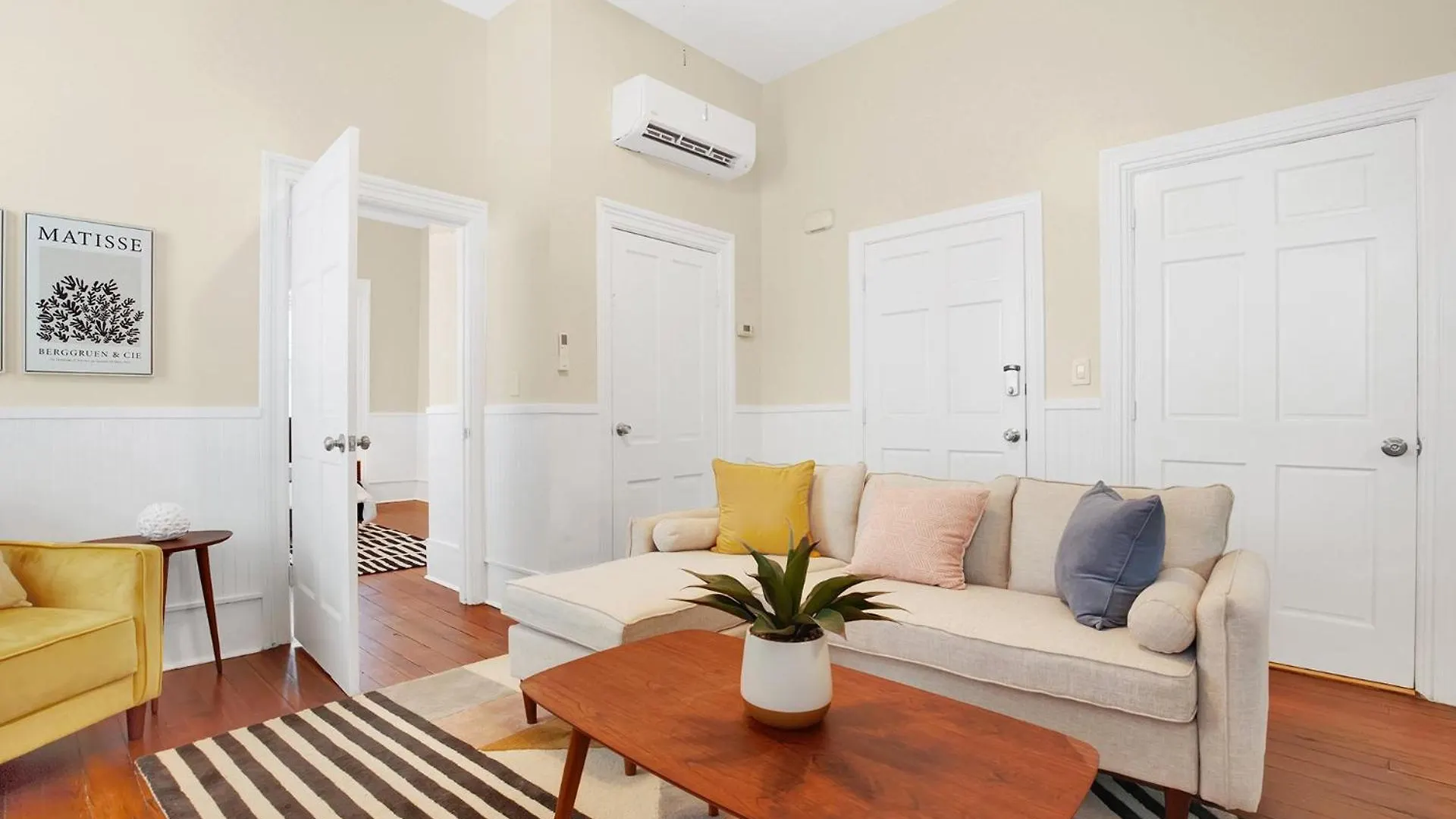 Comfortable Executive By The Park Heated Pool Access 1393 Feriehus Savannah