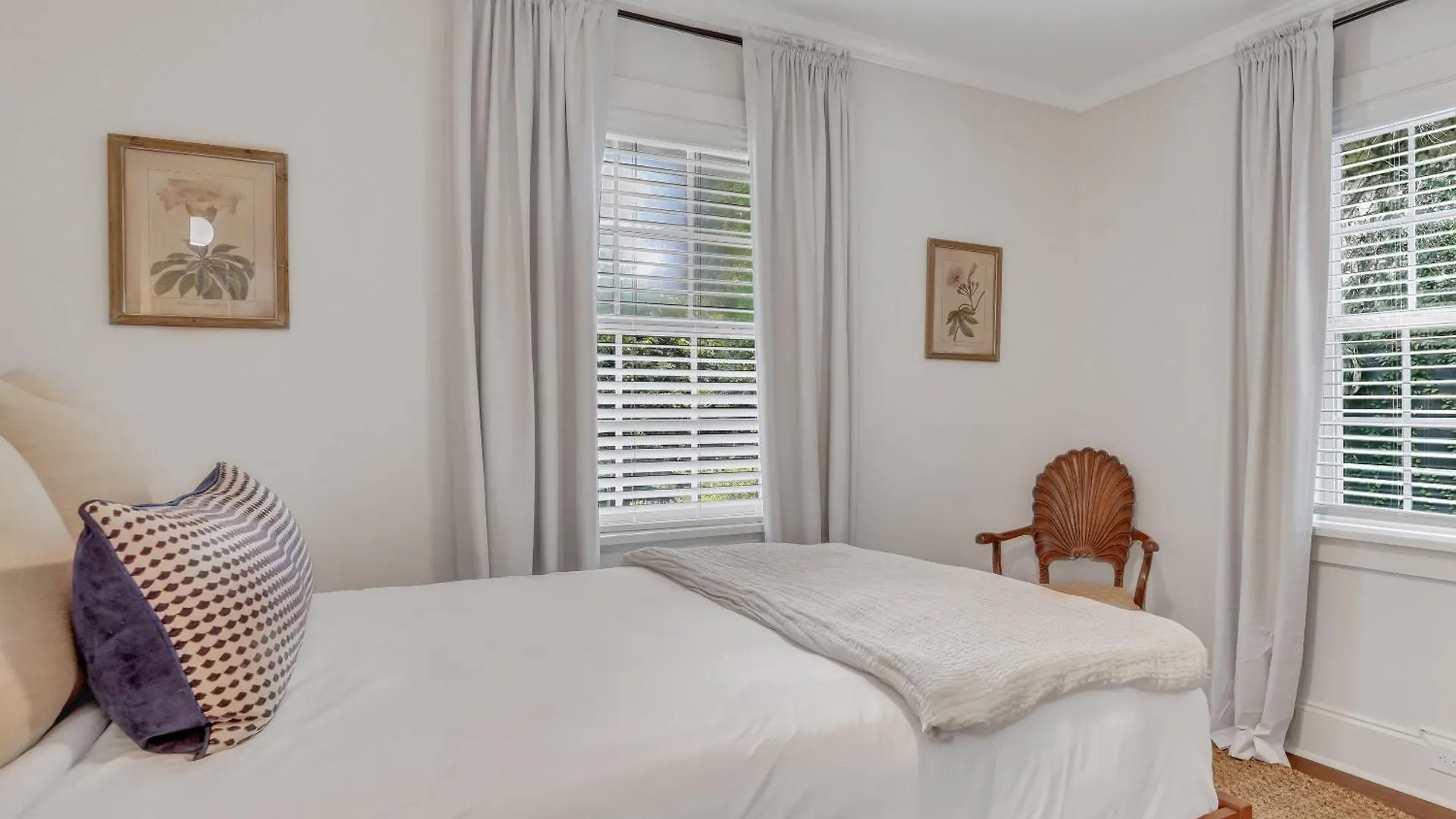 Charming Near Forsyth Park Heated Pool Access Walk To Restaurants Historic Sites 1390 Holiday home