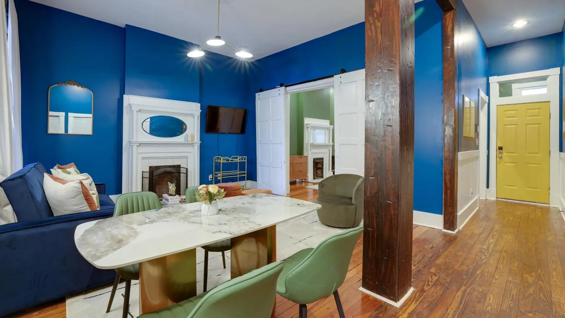 Mid-century Getaway *