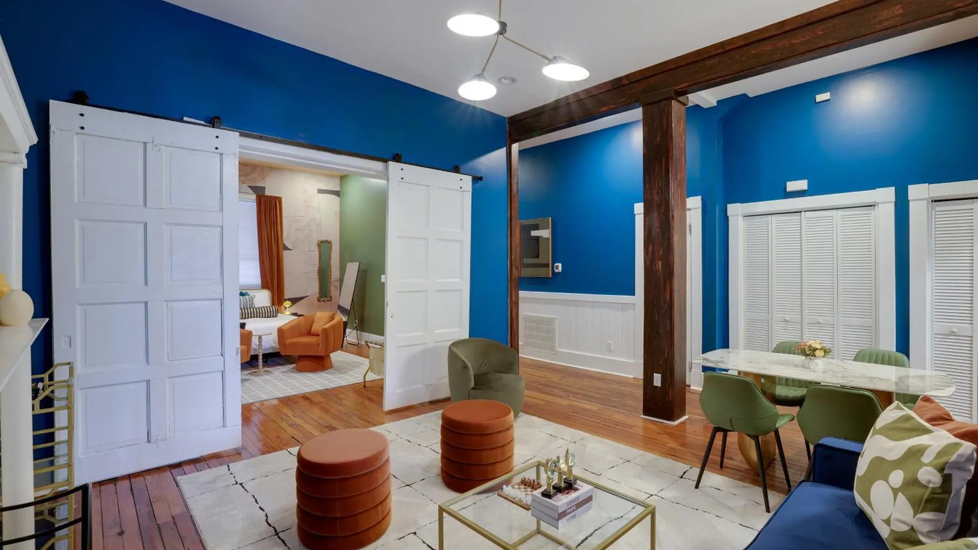 Mid-century Getaway Apartment Savannah