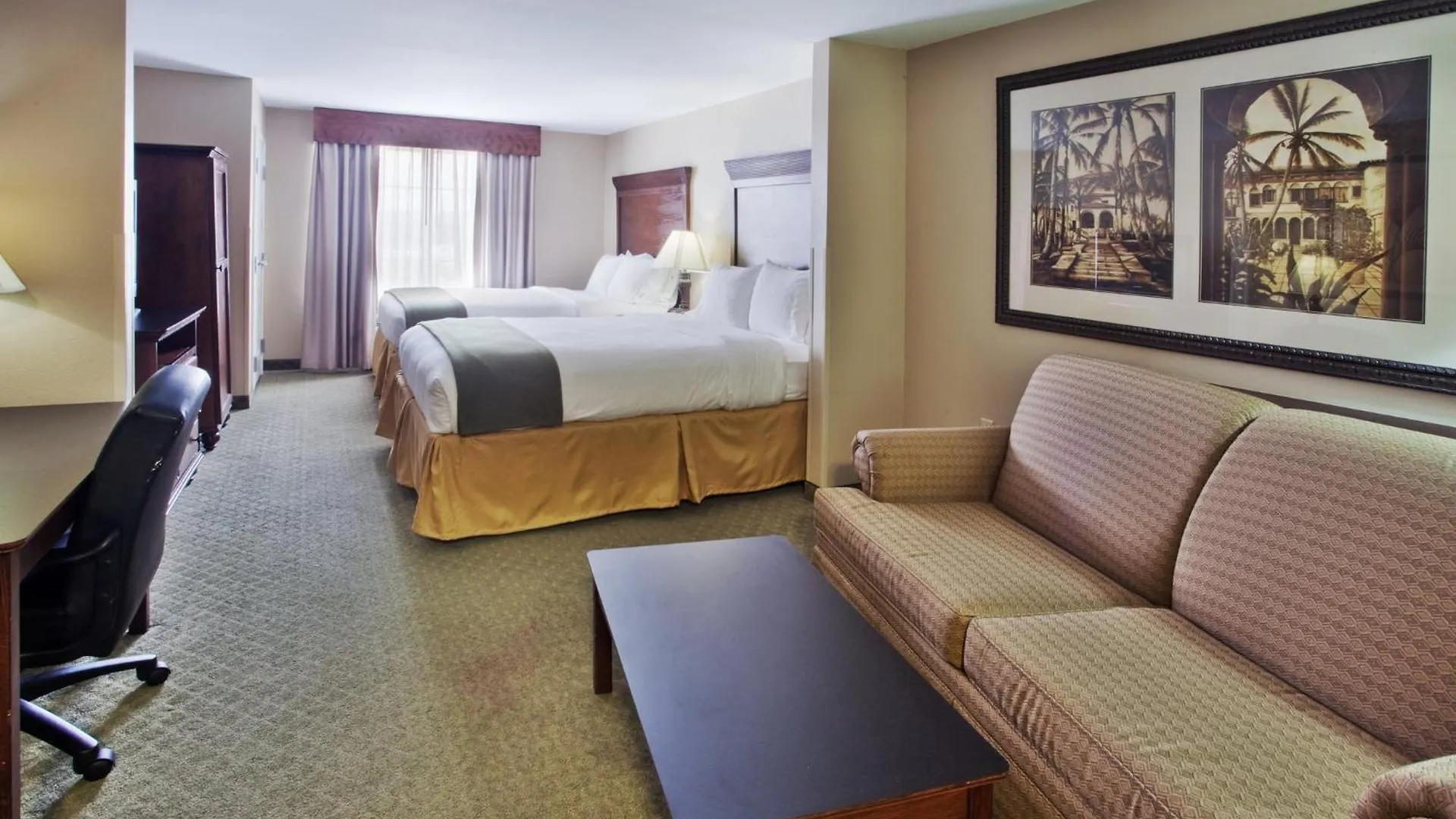 Hotel Express Airport By Ihg 3*