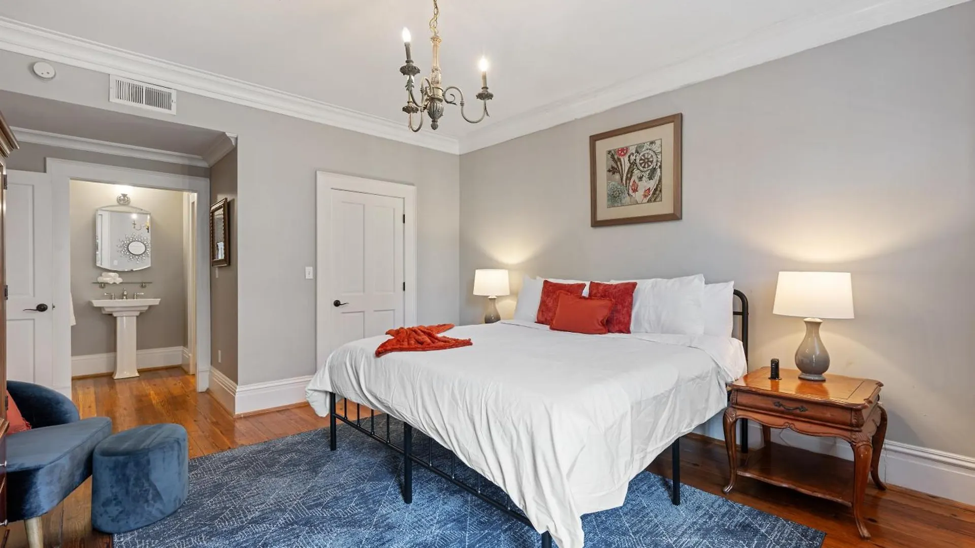 בית נופש Walk To Bars Shopping River Street!-3 *