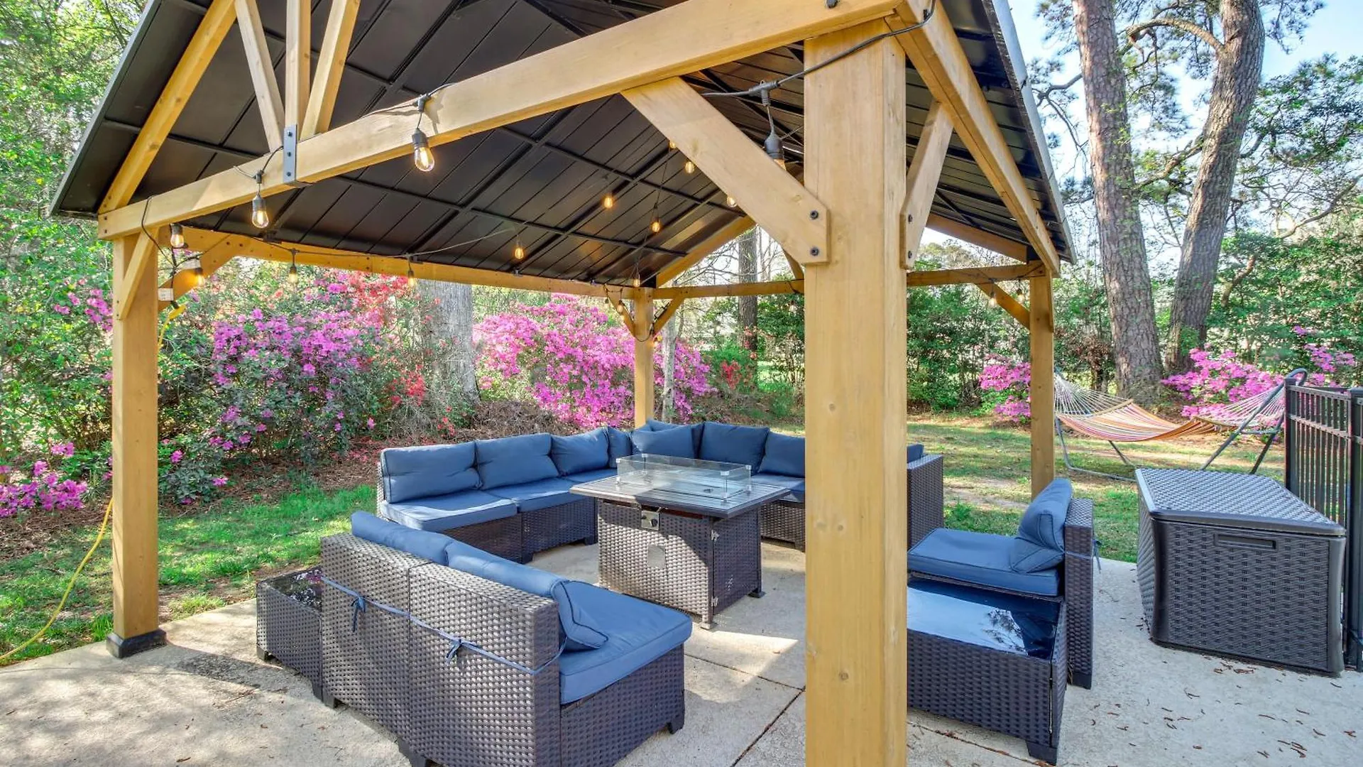 Holiday home 4 Mi To With Gazebo And Seasonal Pool!