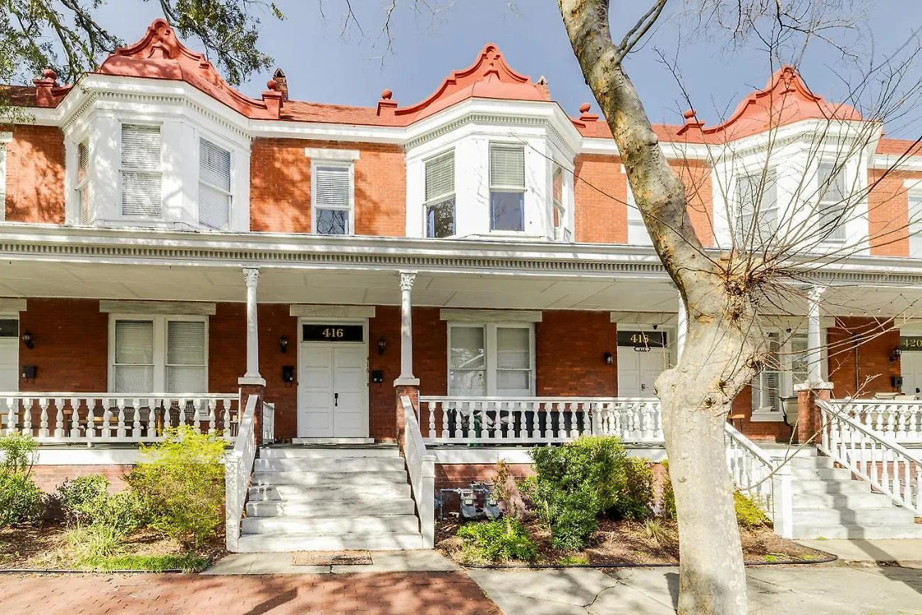 Red Brick Beauty In Downtown *