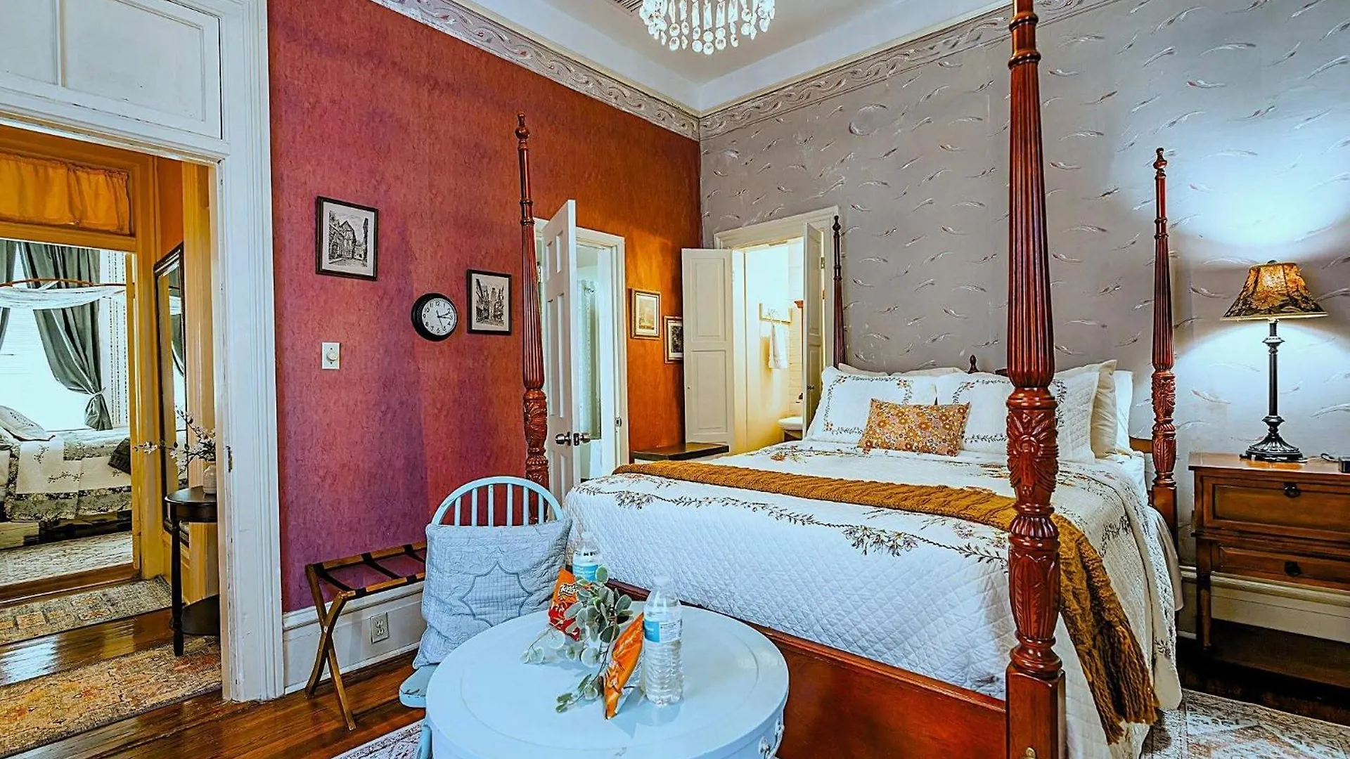Azalea Room_victorian Style_with Private Bathroom * Savannah
