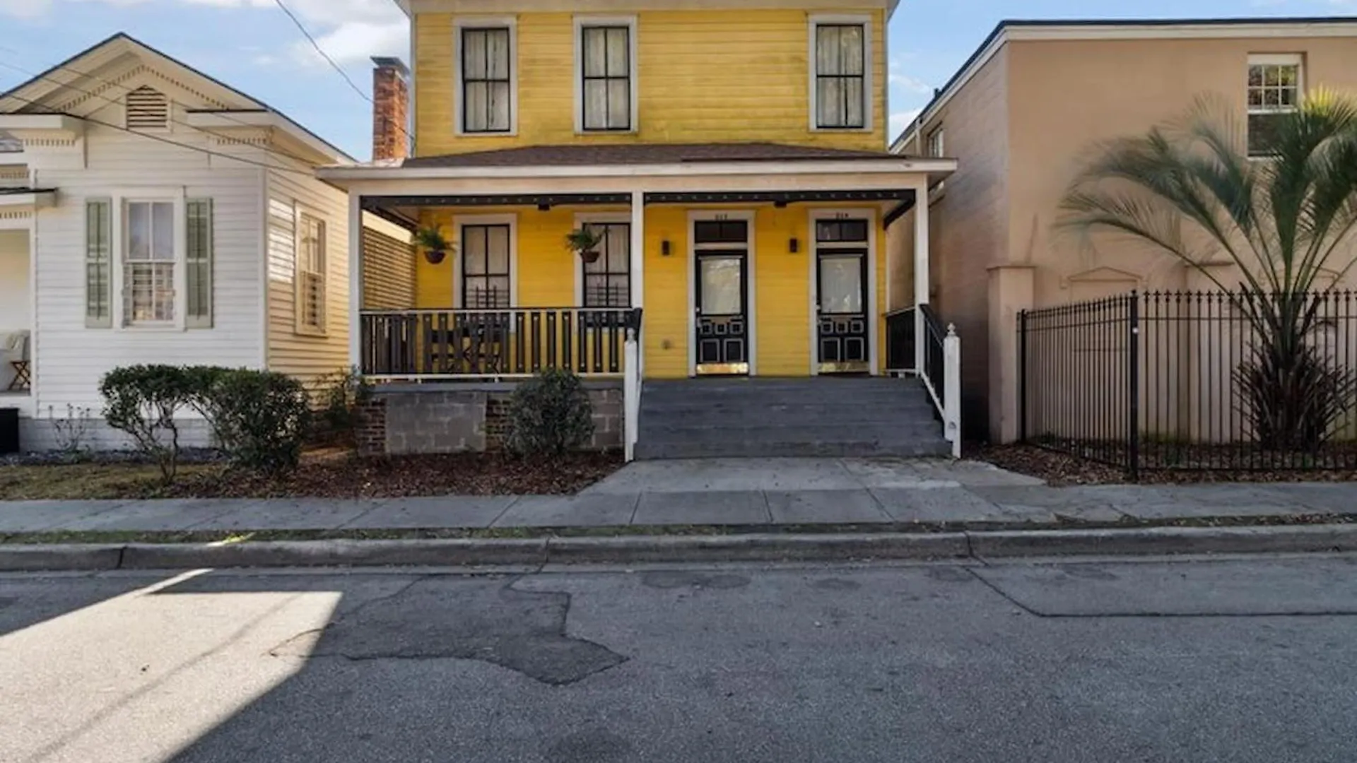 Great Starland District Place For Group Stays!