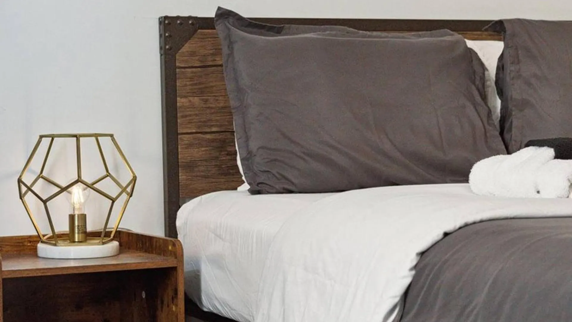 Great Starland District Place For Group Stays!