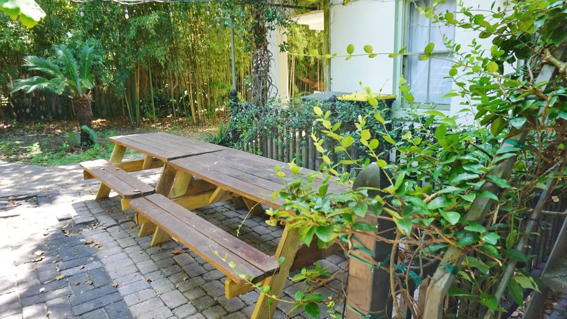2bdr 2bath Prime Location Walk To Forsyth Park! * Savannah