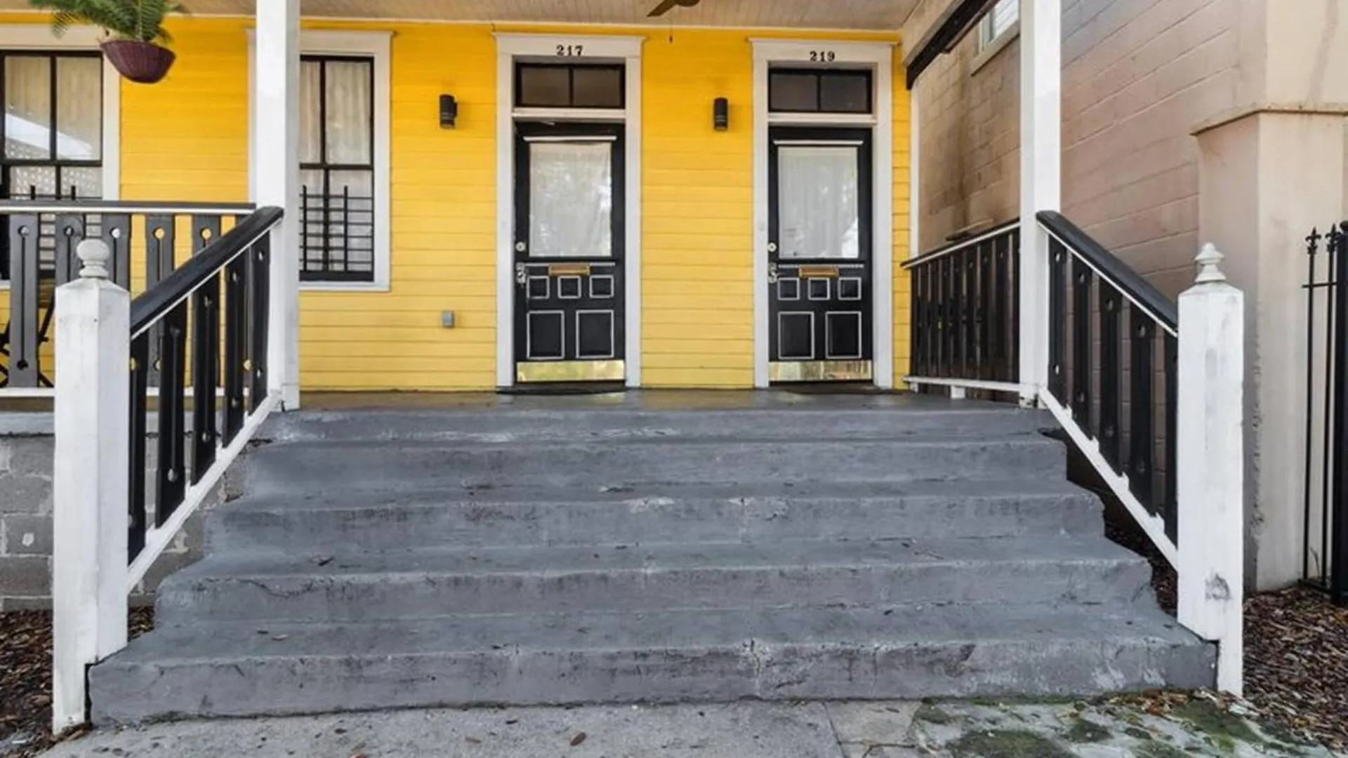 Great Starland District Place For Group Stays!