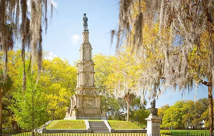 別荘 Stunning Forsyth Park Victorian - Walk To It All!