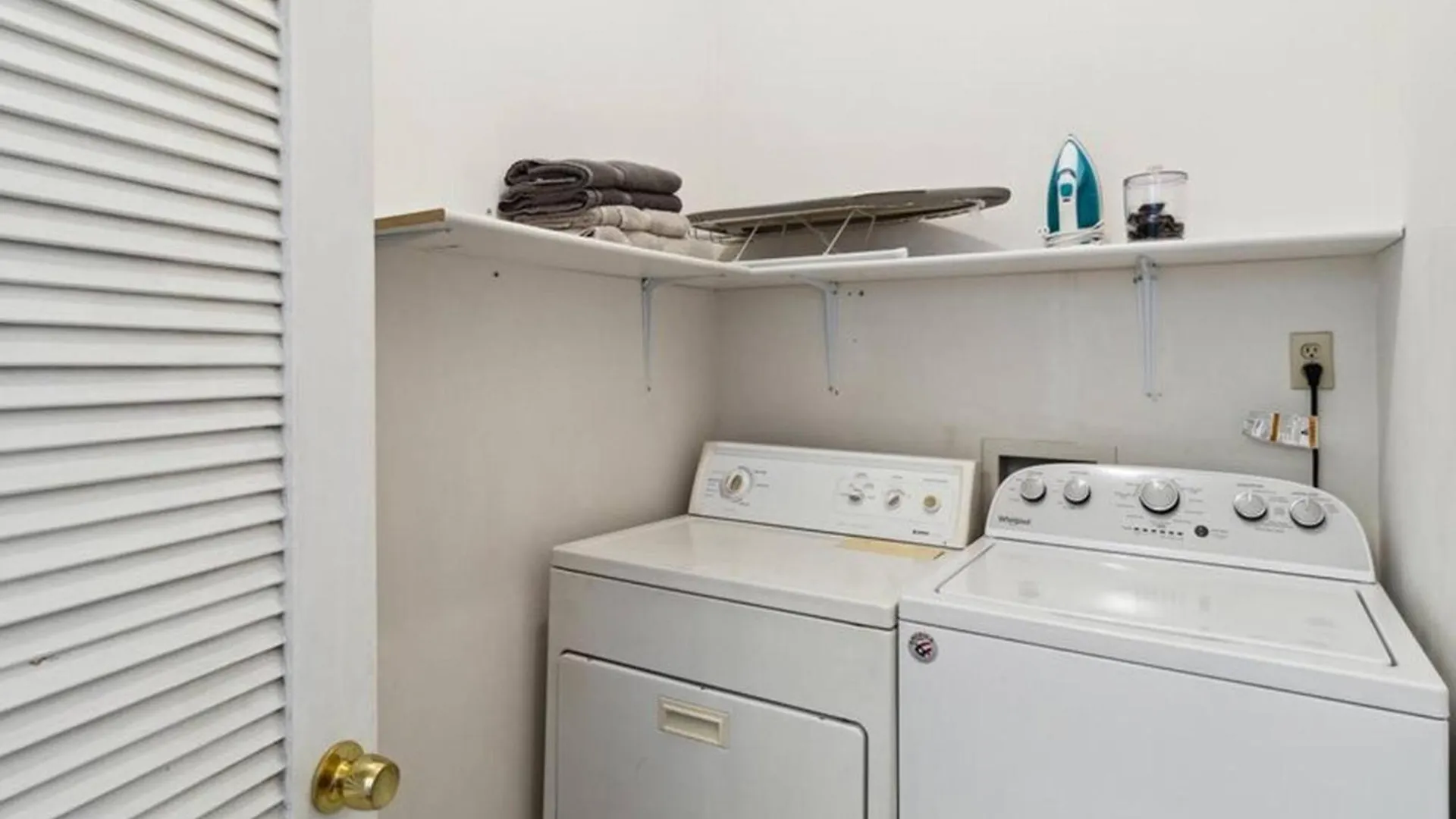 Private Duplex Sleeps 19 Starland District سافانا