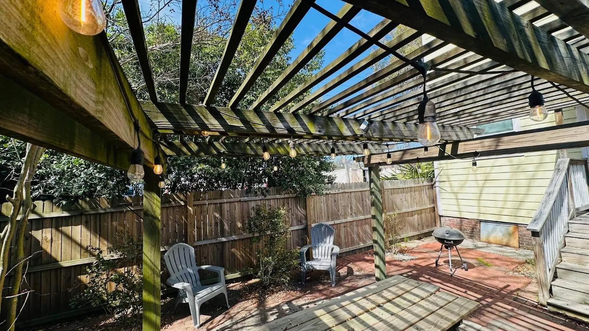 Semesterbostad Private Triplex Sleeps 22 Starland District Savannah