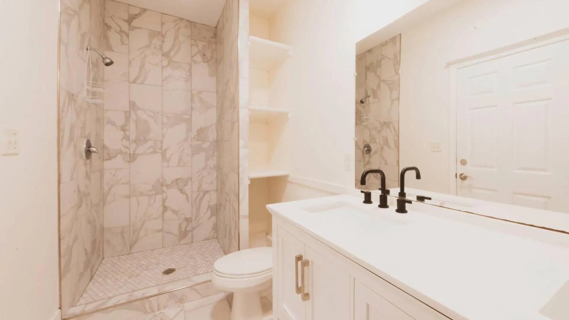 Semesterbostad Private Triplex Sleeps 22 Starland District