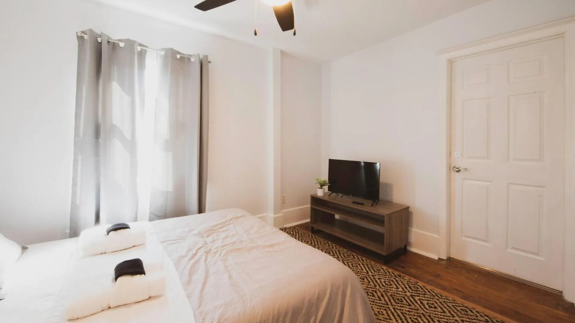 Semesterbostad Private Triplex Sleeps 22 Starland District *
