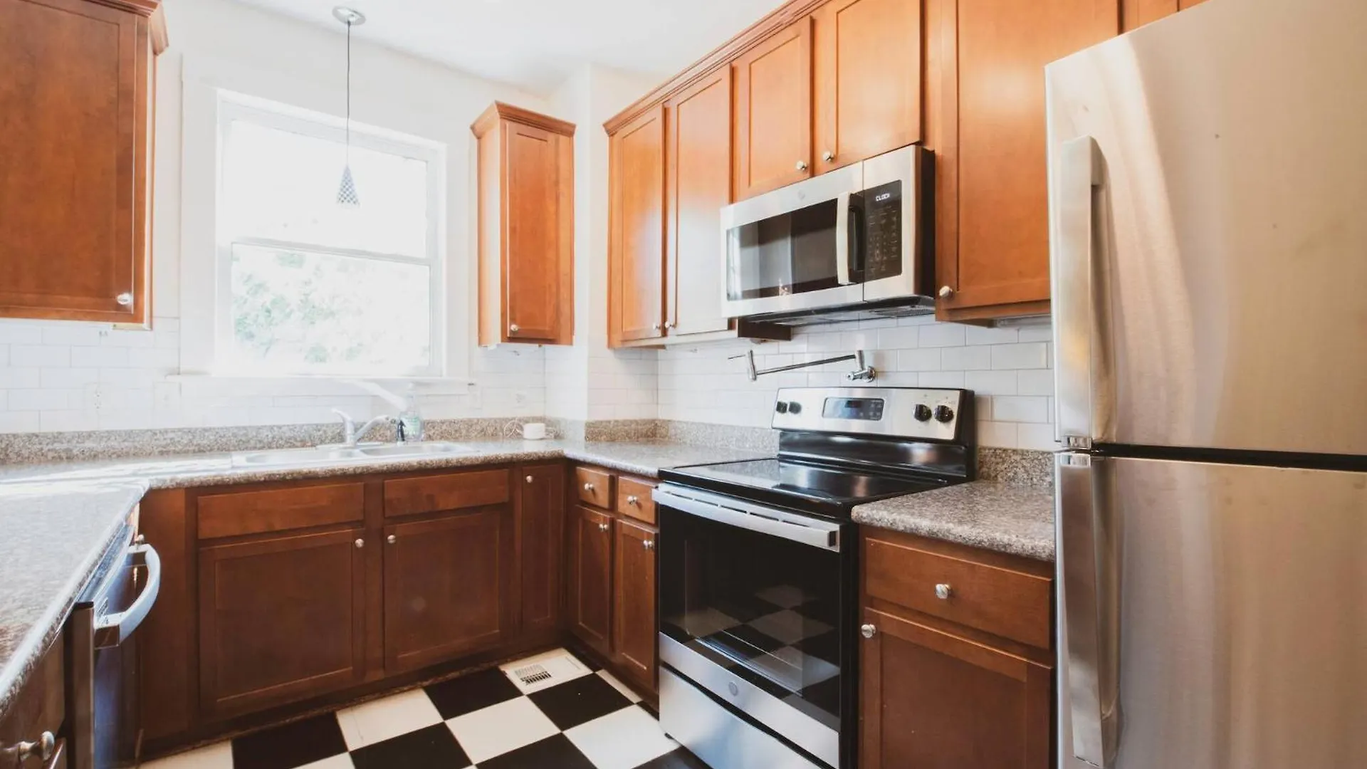 Semesterbostad Private Triplex Sleeps 22 Starland District Savannah