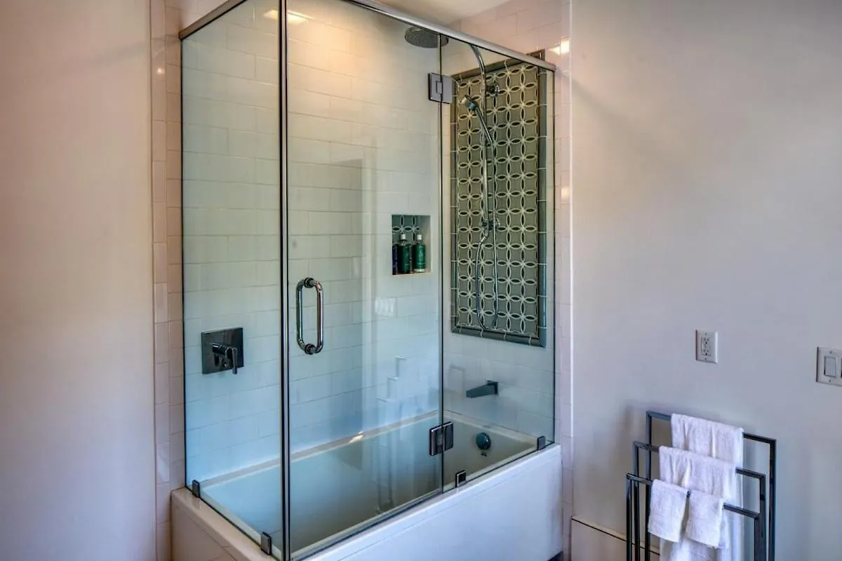 Luxvilla 3 Br-3 Ba Near River Street Вилла Саванна