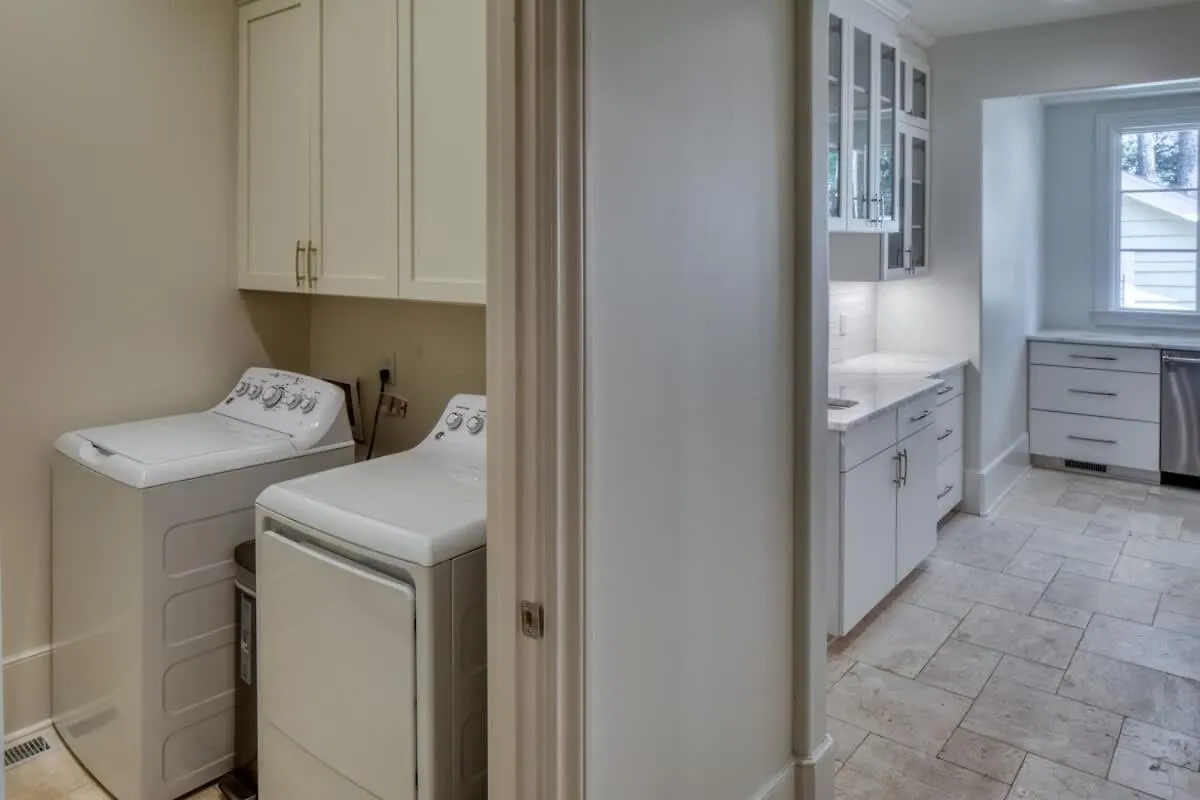 Вилла Luxvilla 3 Br-3 Ba Near River Street