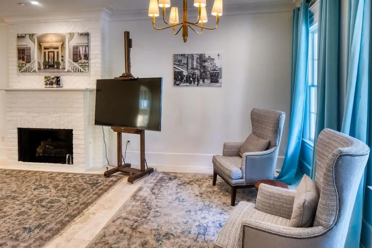 Luxvilla 3 Br-3 Ba Near River Street Вилла *