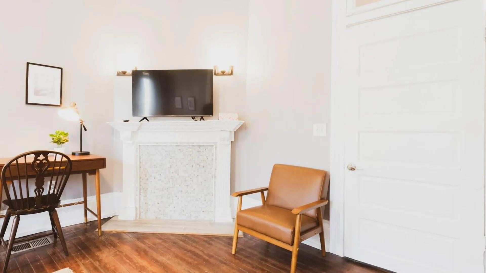 Entire Duplex 2 Apts & 6 Bdrs Near Forsyth Park! Savannah