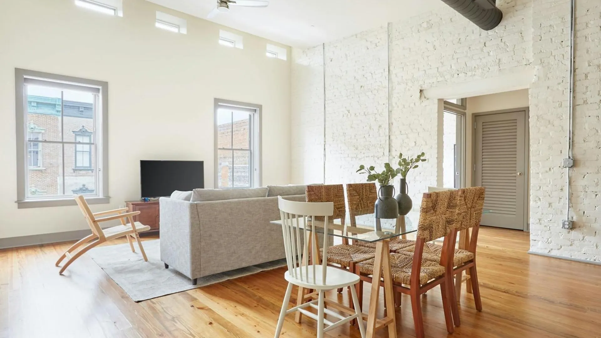Sonder By Marriott Bonvoy The Broughton Historic District Aparthotel 4*