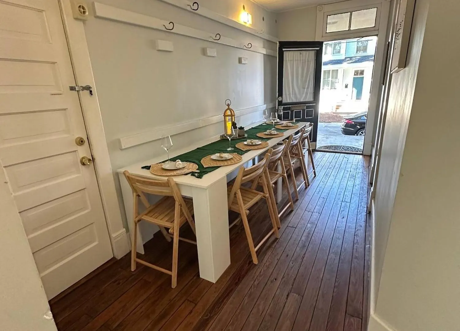 Private Duplex Sleeps 19 Starland District * سافانا
