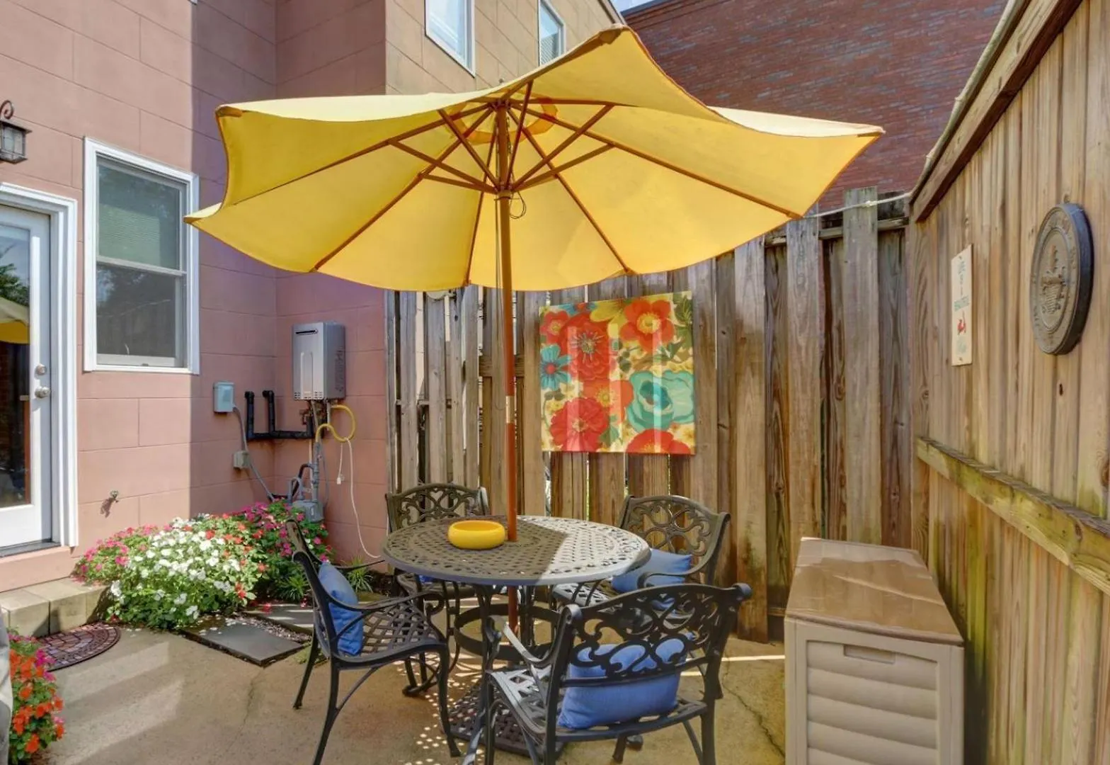 Historic Townhouse On Tattnall * Savannah