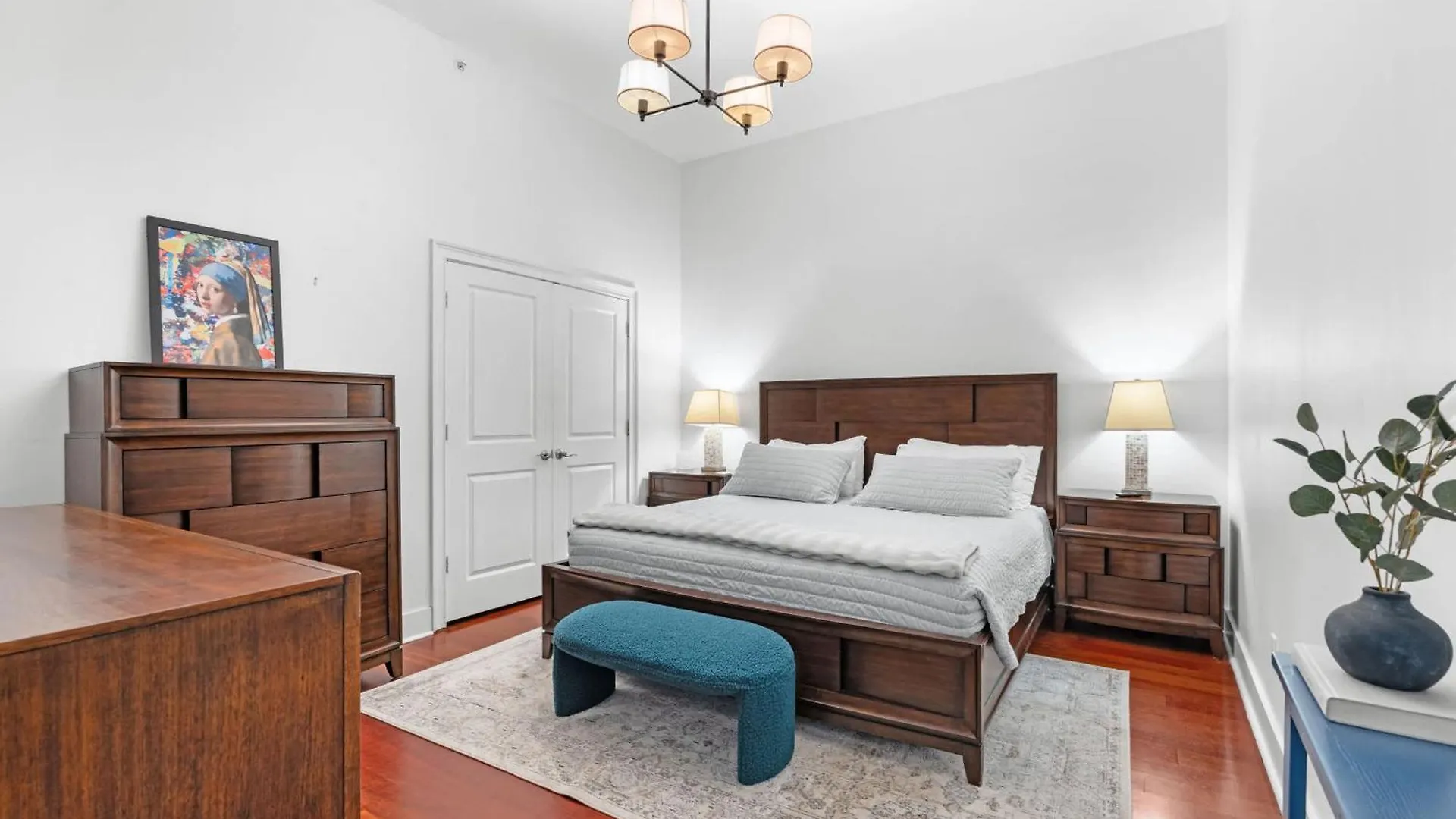 Downtown Loft- Steps Away From Plant Riverside! * Savannah
