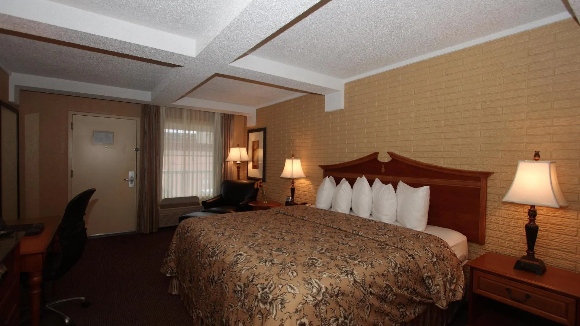 Western Historic District 3* Savannah