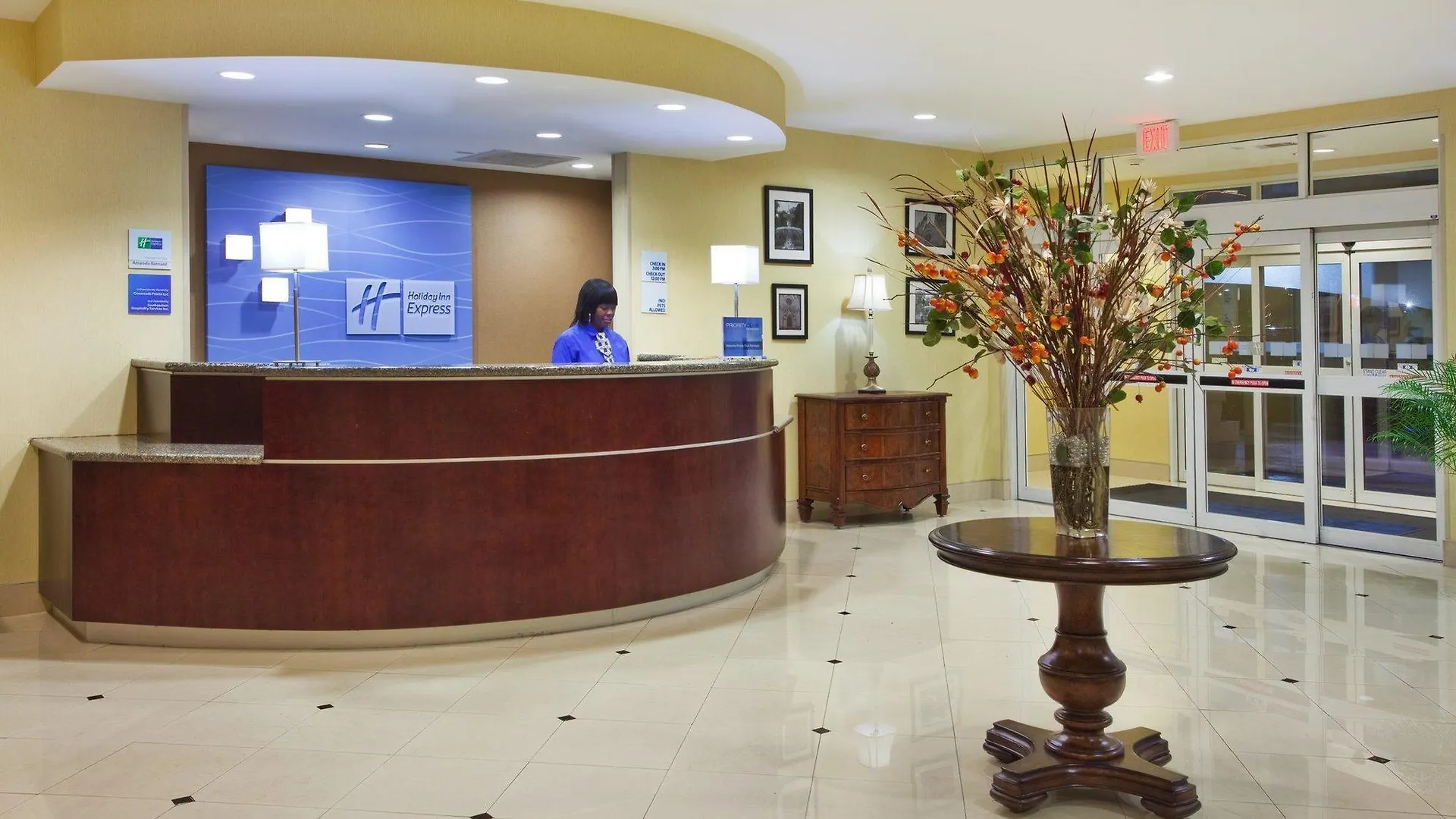 Express Airport By Ihg Hotel Savannah