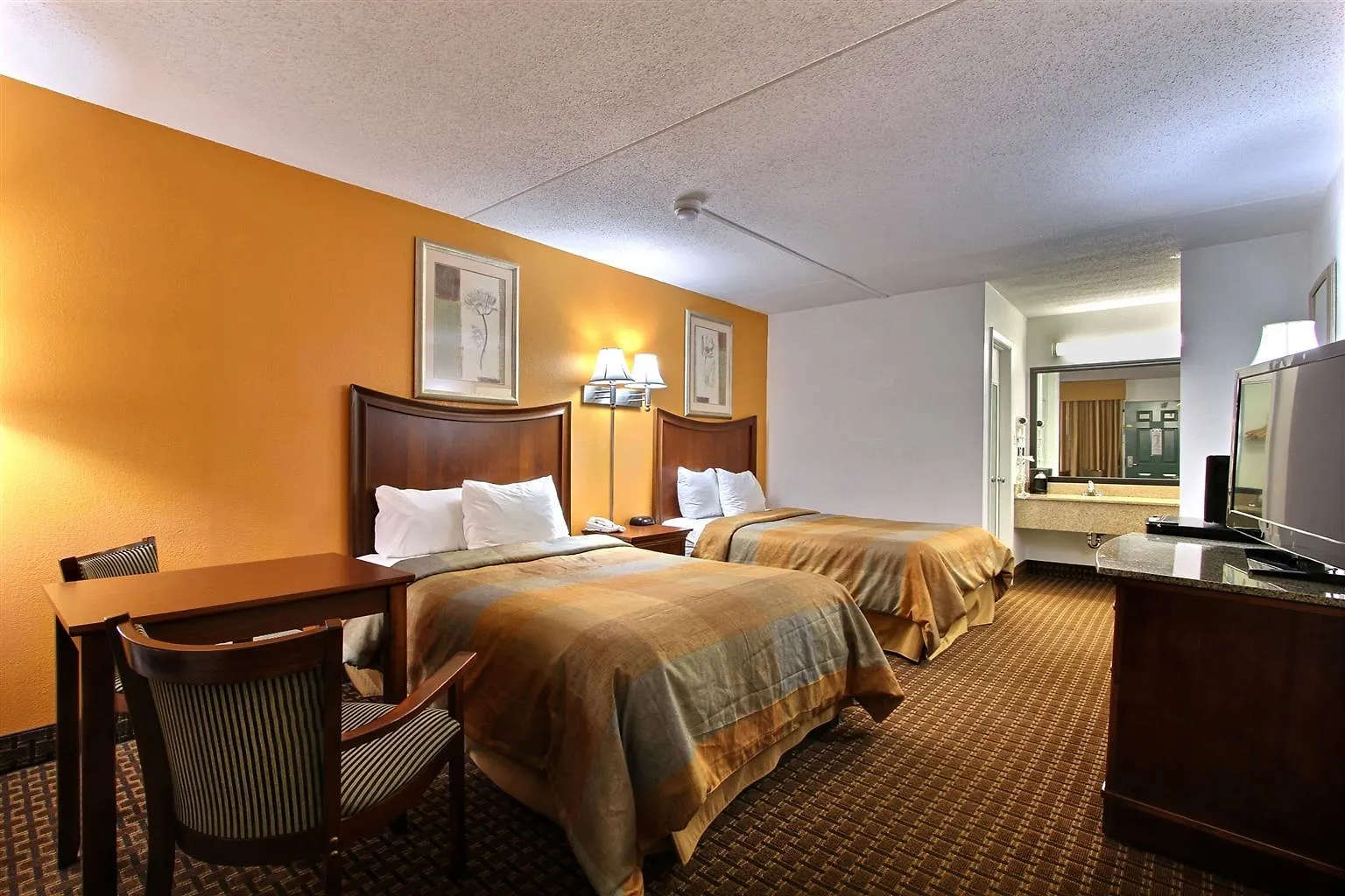 Western Hotel 3*