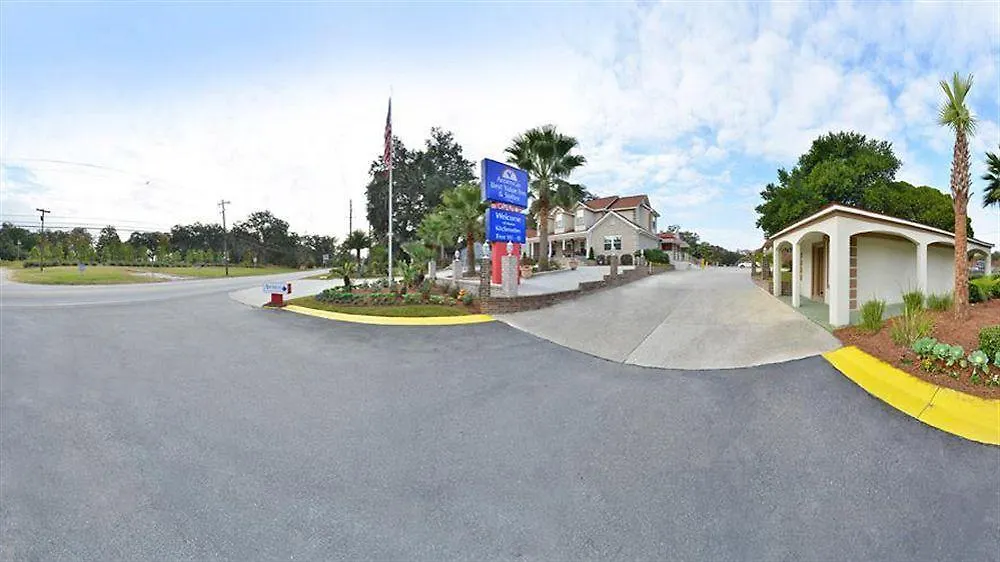 Hotel And Port Area 3*