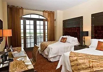 The Bohemian Riverfront, Autograph Collection 4* סוואנה