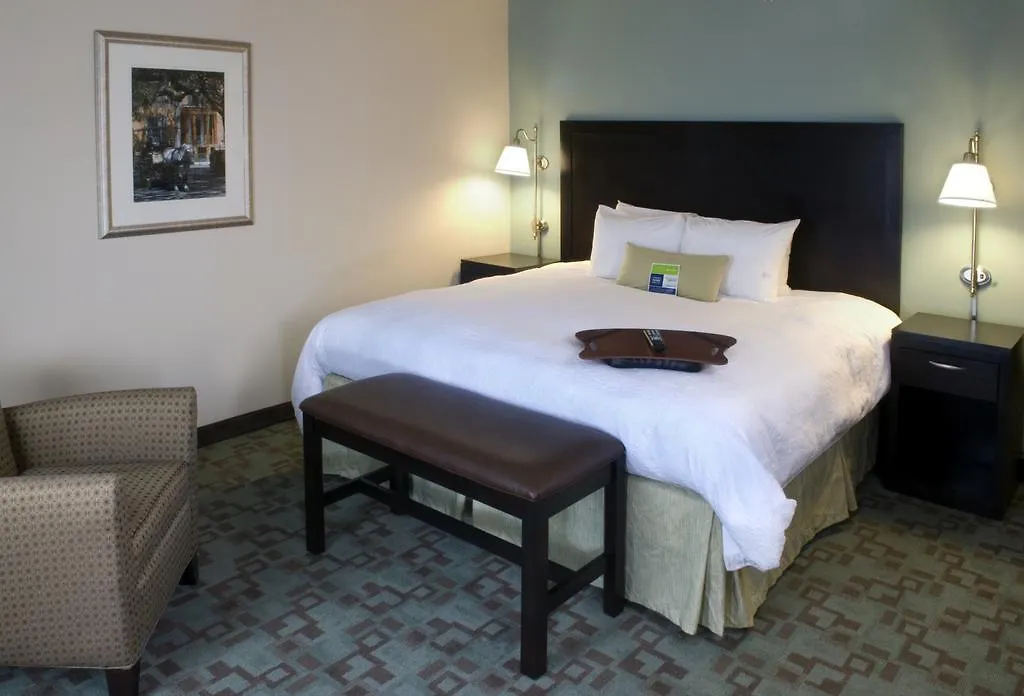 Hampton & Savannah-airport 3*