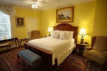 Savannah Bed & Breakfast Inn 3*