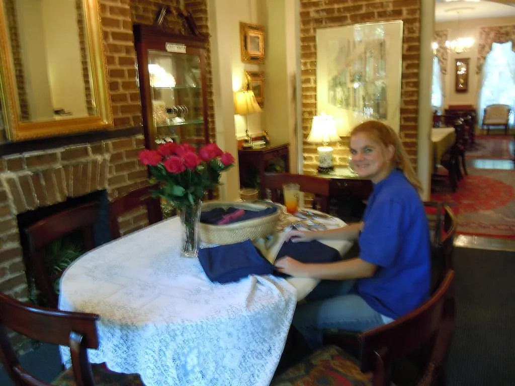 Savannah Bed & Breakfast Inn Отель типа 