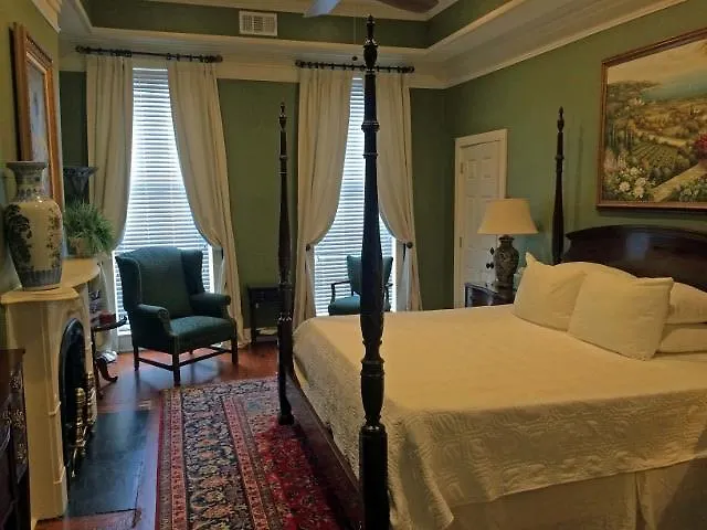 Savannah Bed & Breakfast Inn Отель типа 