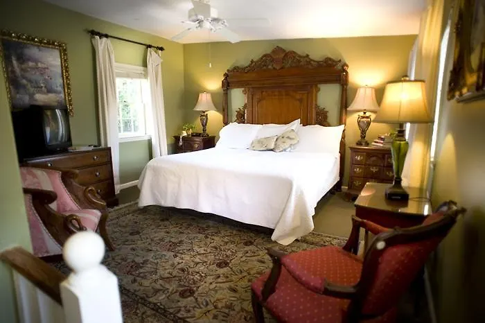 Savannah Bed & Breakfast Inn Саванна