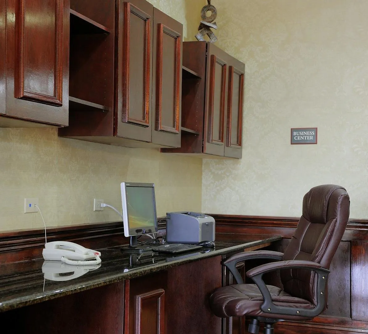 Hotel Country & By Radisson, Airport, Ga Savannah