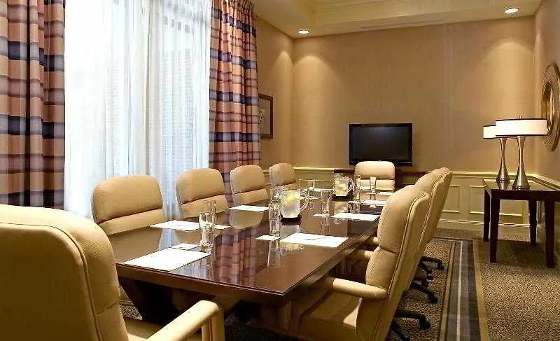 Historic District By Ihg Hotel 3*