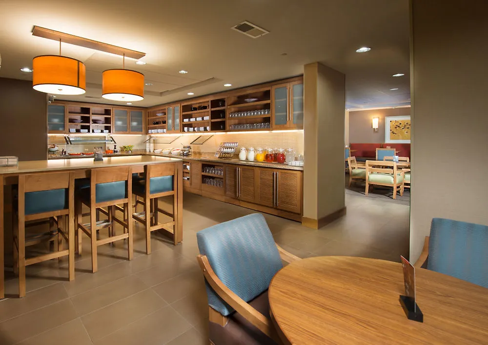 Hyatt Place Airport Hotel
