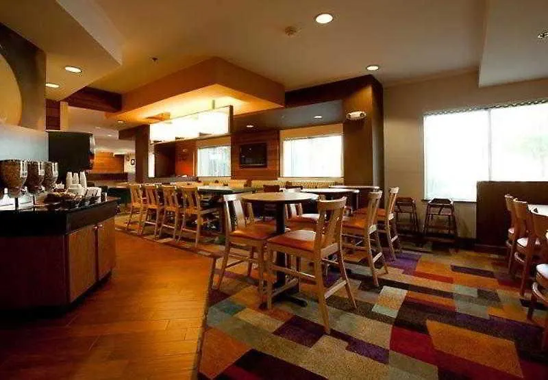 Fairfield & Airport 3* Savannah
