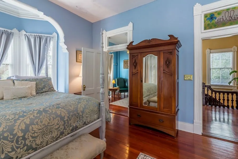 Amethyst Garden 4* Savannah
