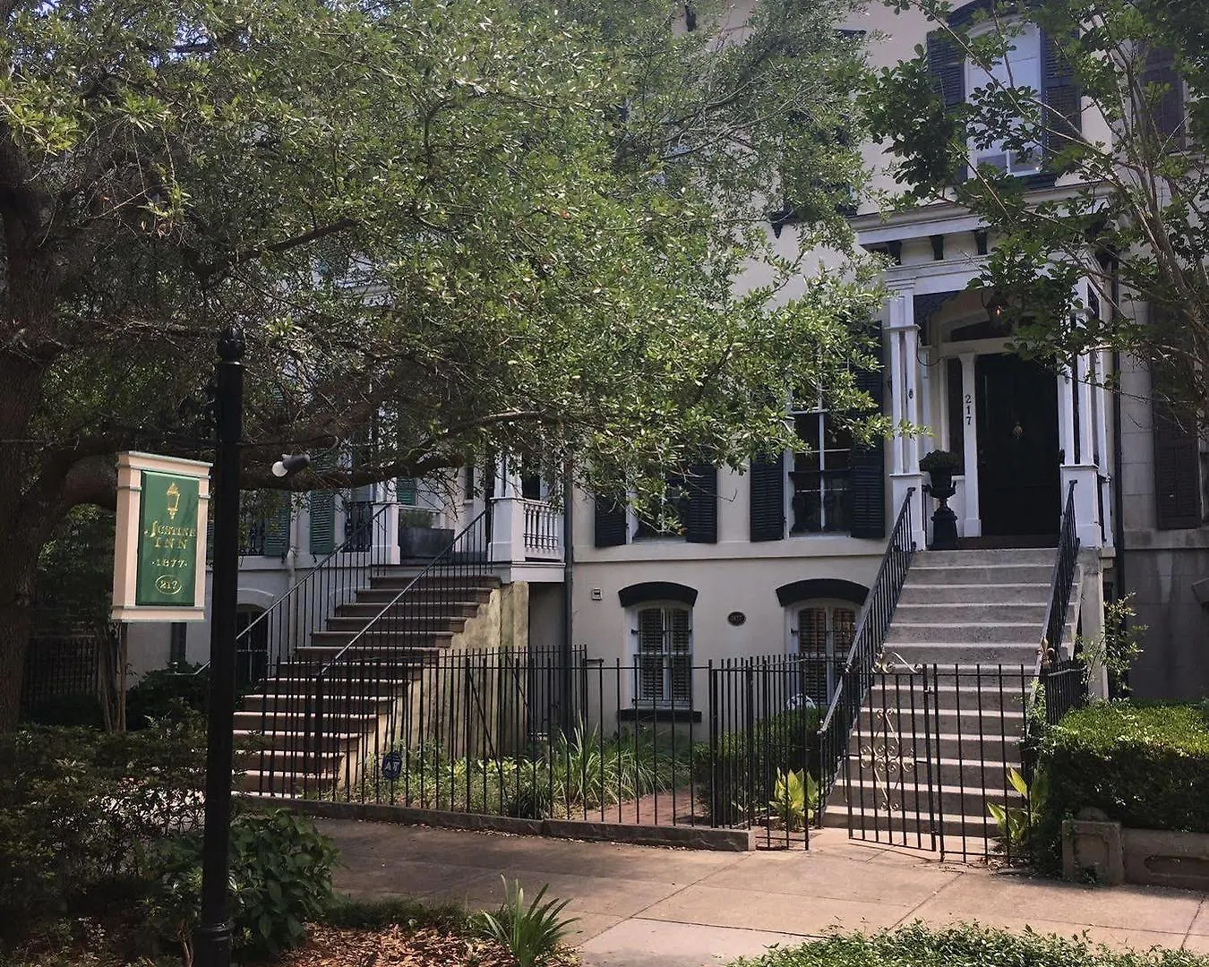 The Olde Hotel Savannah
