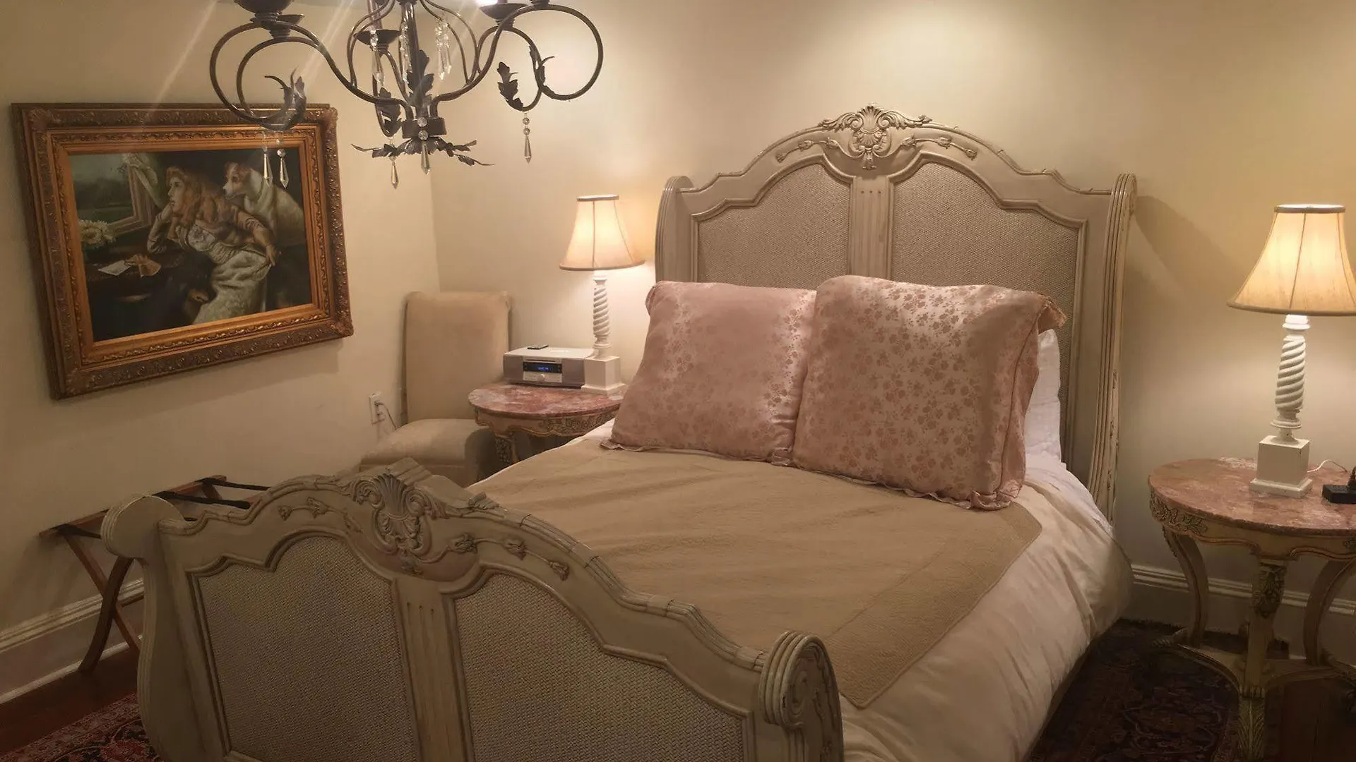 The Olde Hotel