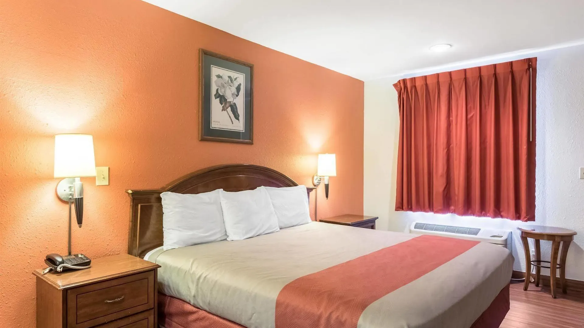 6-pooler, Ga - Savannah Airport 2* Pooler