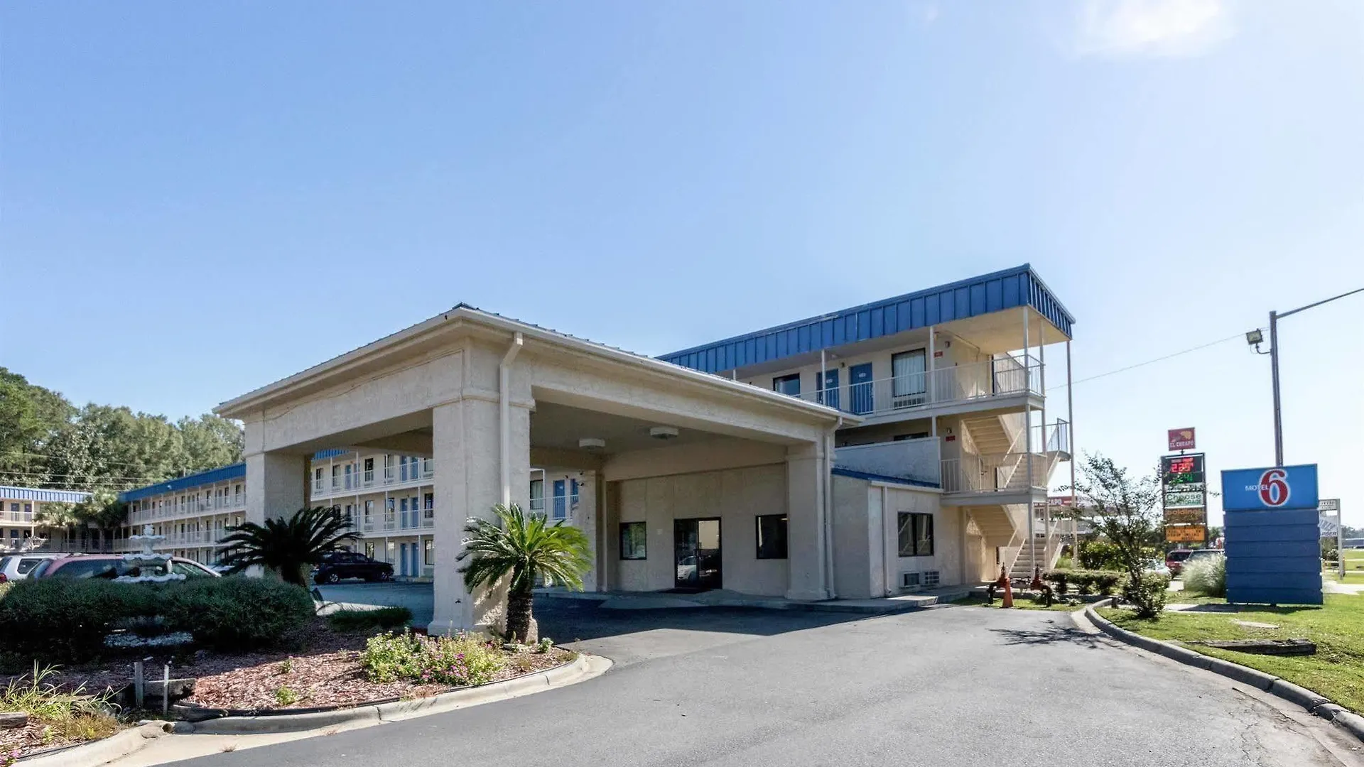 Hotel 6-pooler, Ga - Savannah Airport 2*